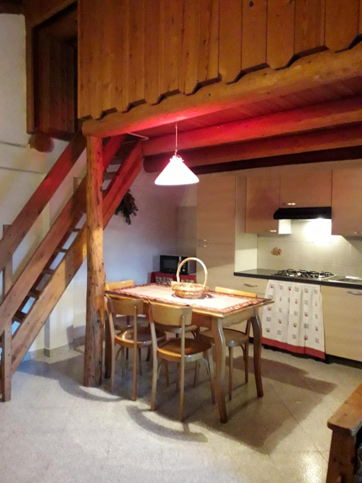 Monolocale Di Montagna Guest House Gressan Exterior foto